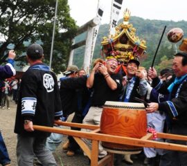 丹生神社祭典（上山路地区）